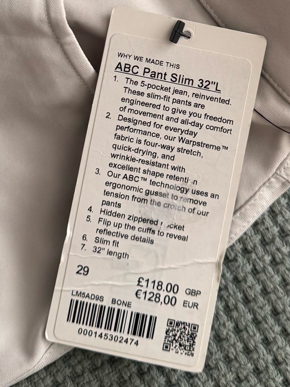 lululemon athletica Men's Chinos in Light Cream